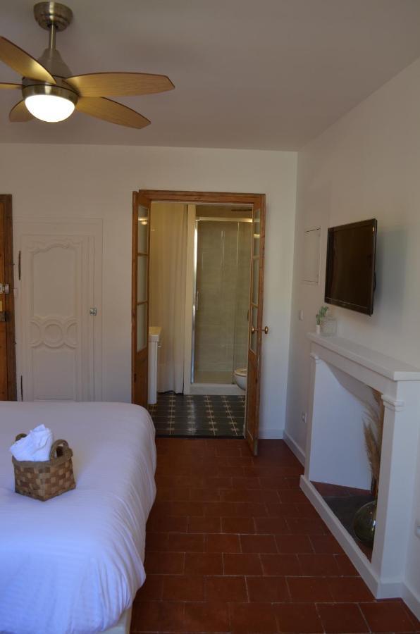 Charmant Studio Centre Historique Apartment Pezenas Luaran gambar